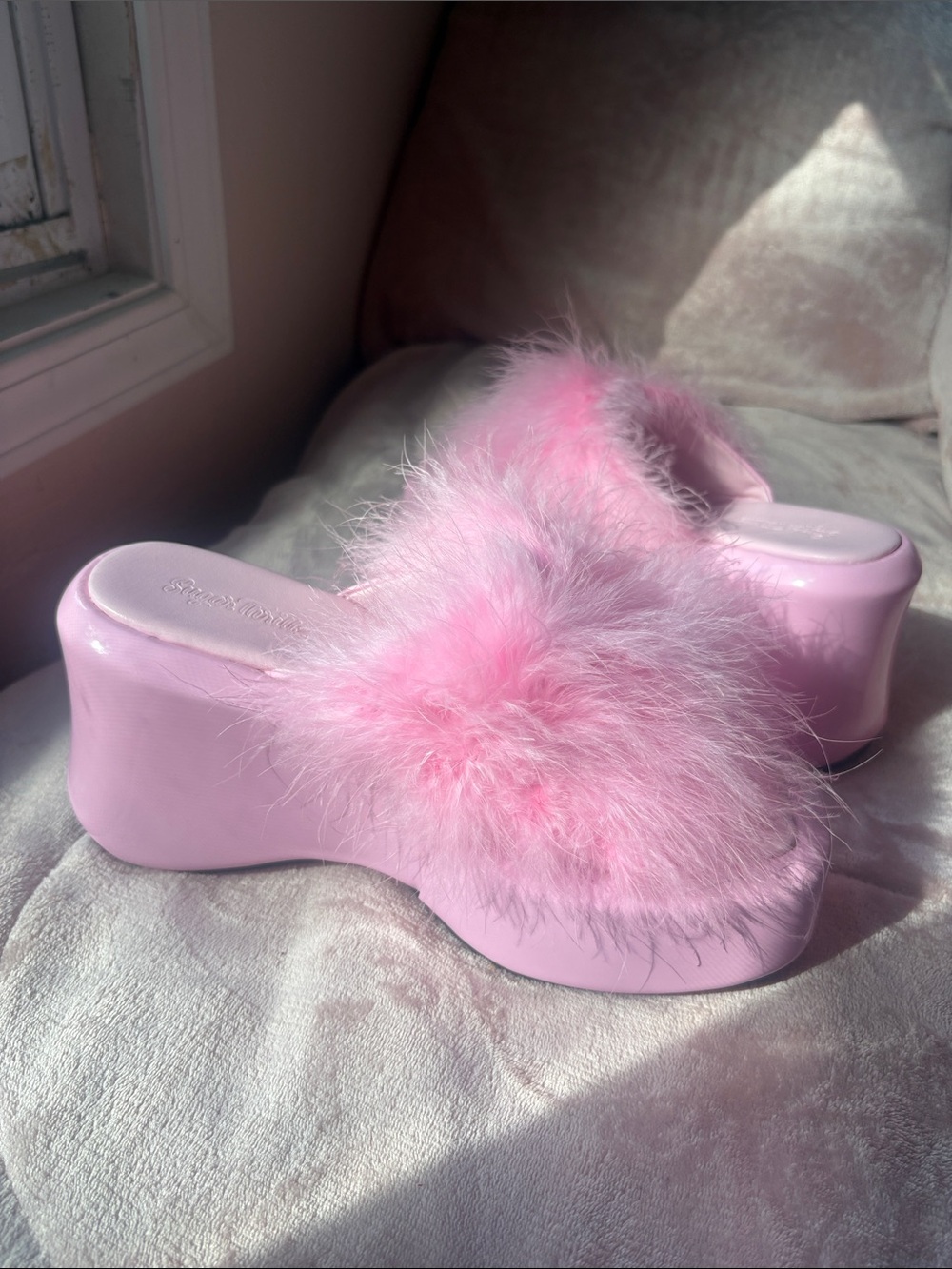 Sugar Thrillz Pink Fuzzy Platform Slides